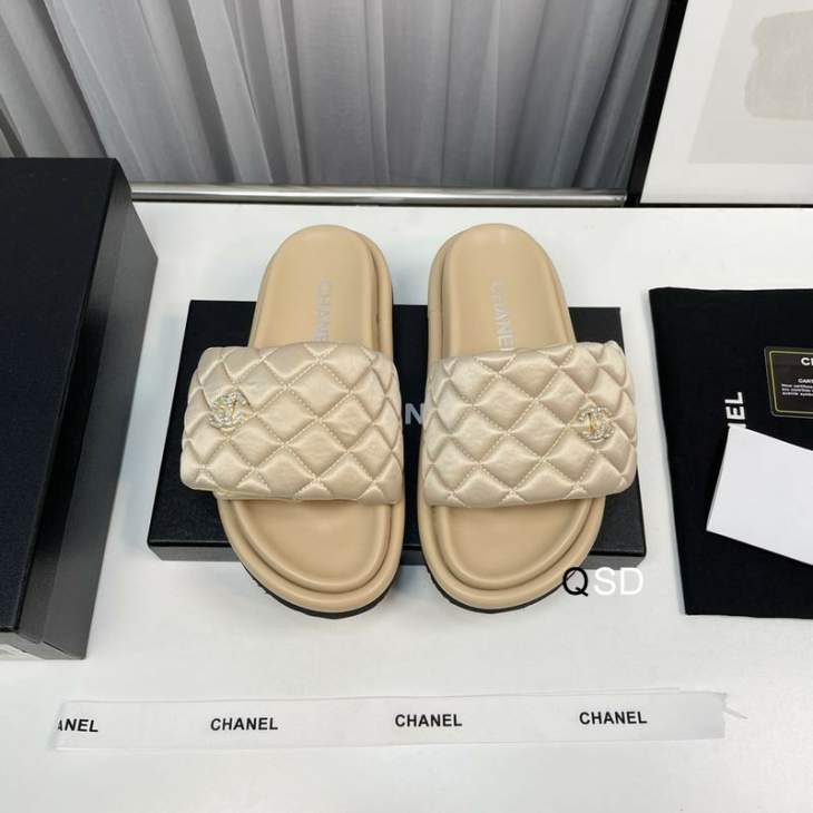Picture of Chanel Slippers _SKUChanelsz35-405CLL05023242